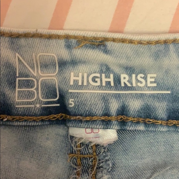 Light High rise jean shorts - Picture 5 of 5